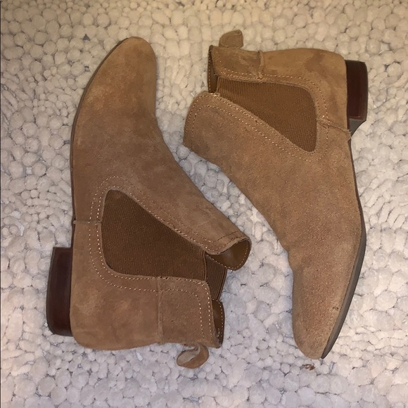 Boots - Picture 3 of 3